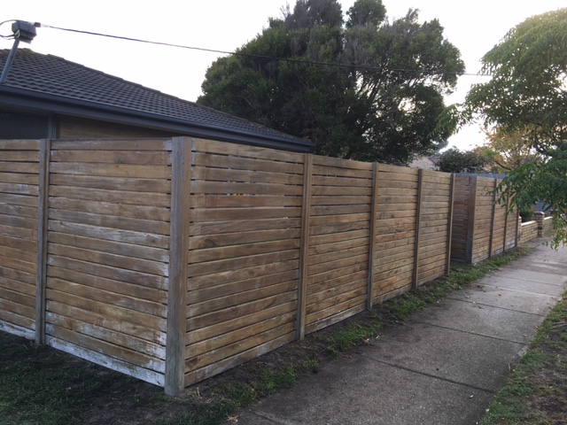 Fence Restain 1